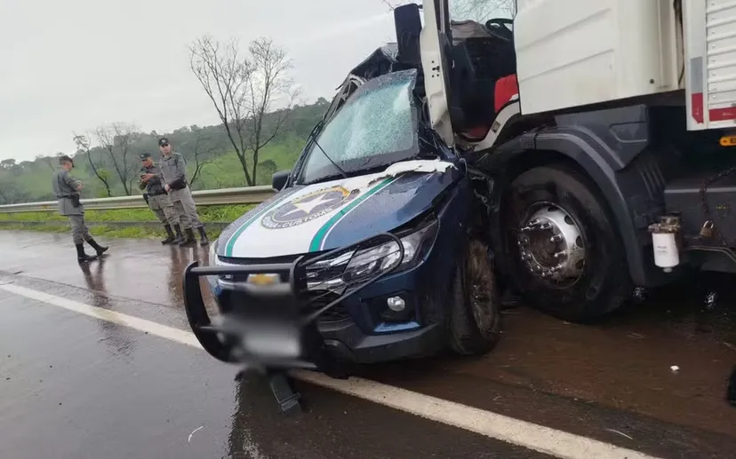 Foto Três funcionários da Receita Federal morrem em acidente em rodovia de Goiás